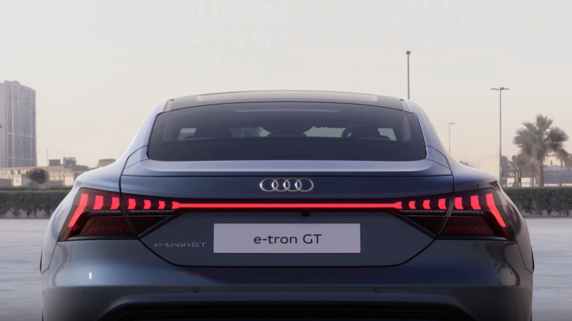 Audi E-tron GT Rear — view 2 — photo 4