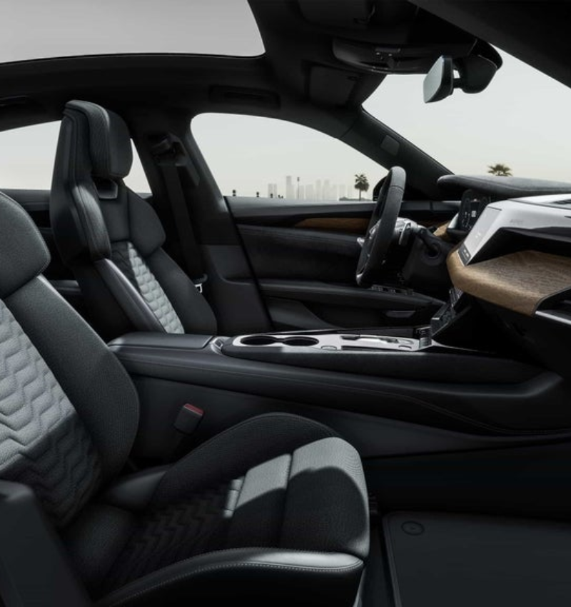 Audi E-tron GT Front Seats — photo 5
