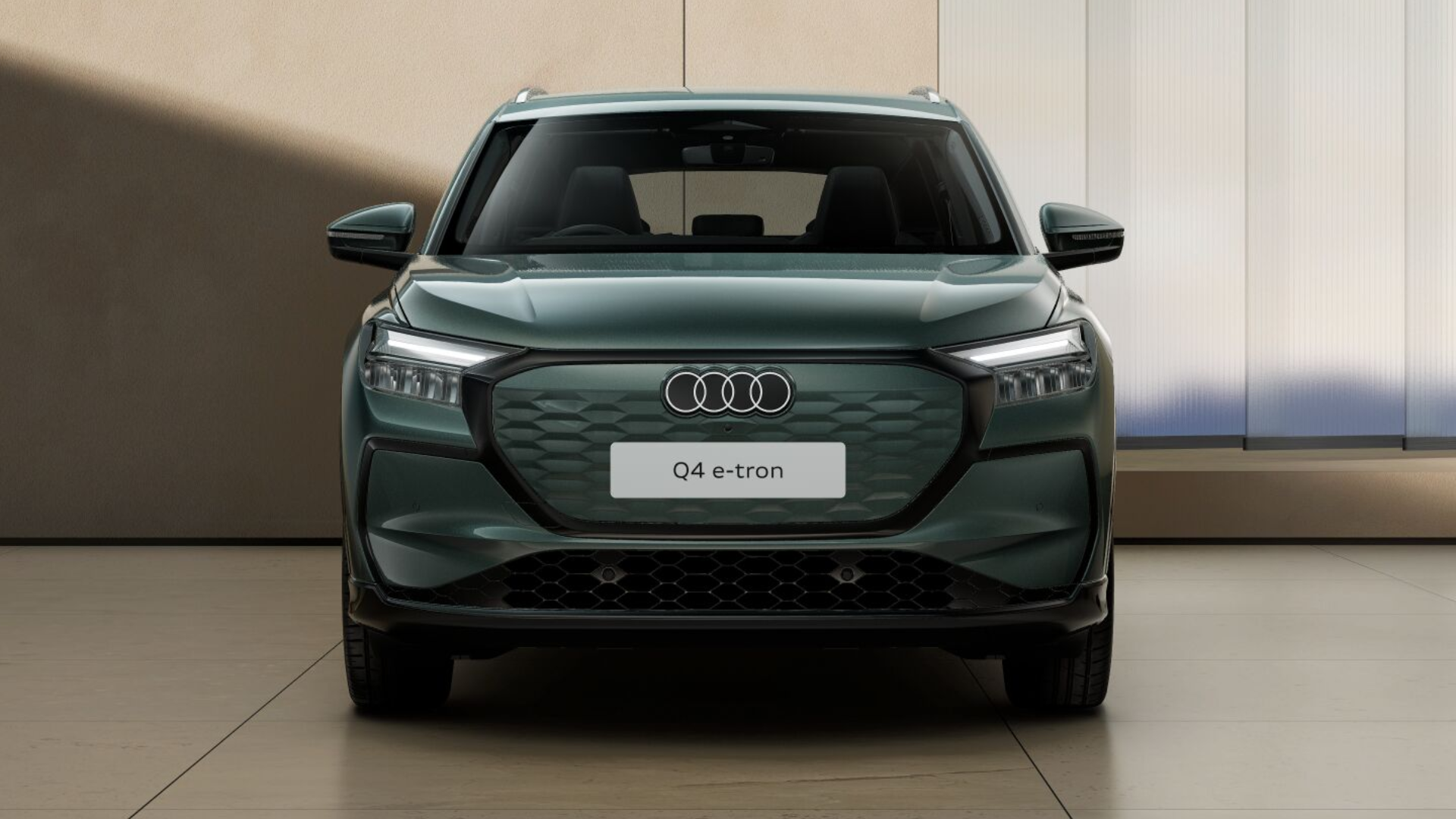 Audi Q4 e-tron Front — photo 2