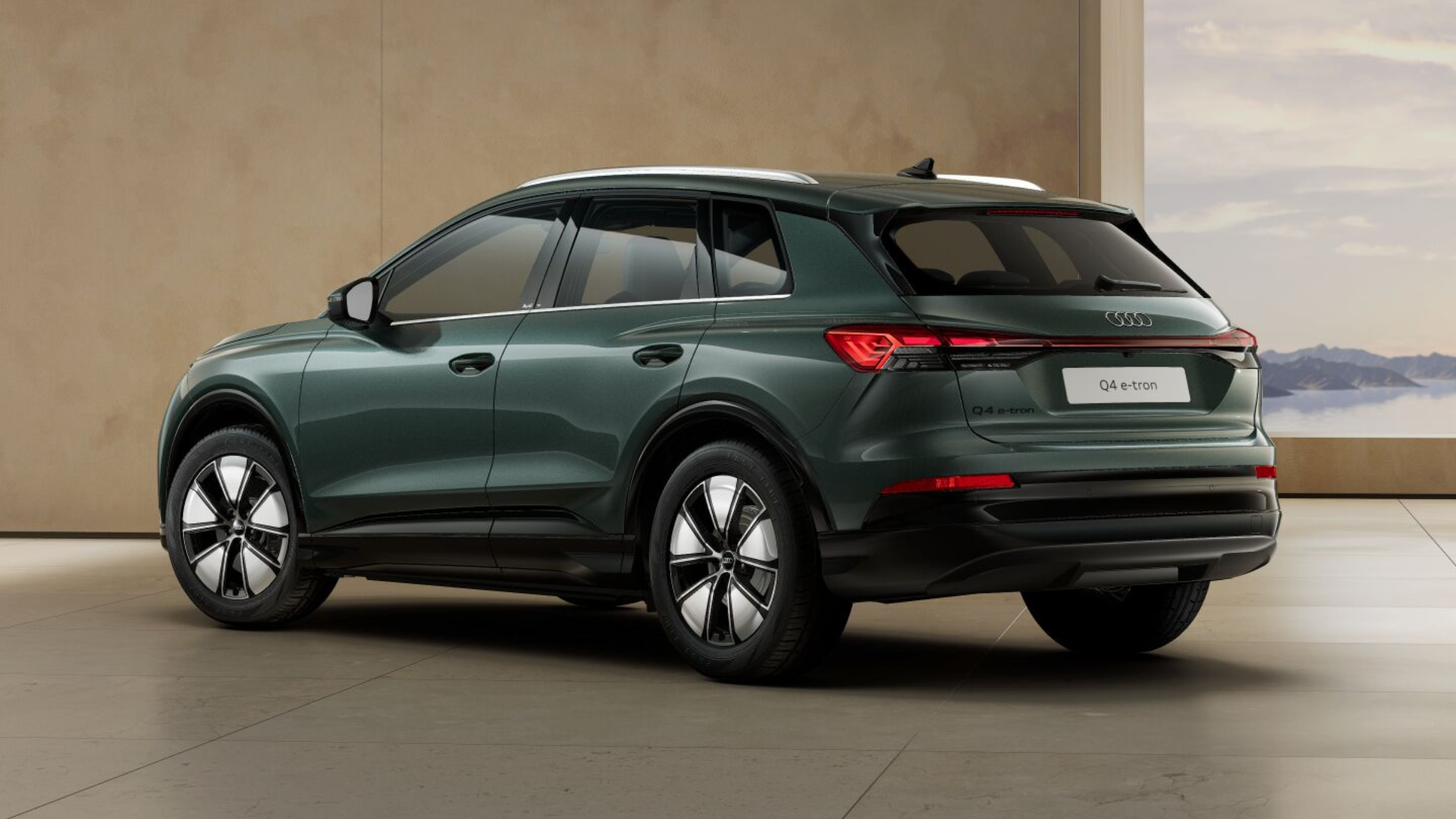 Audi Q4 e-tron Rear Side — photo 5