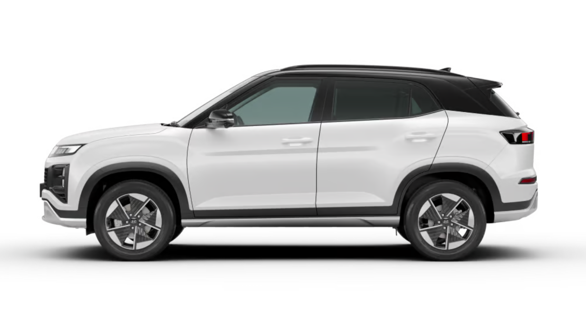 Creta Electric in Atlas white with abyss black roof