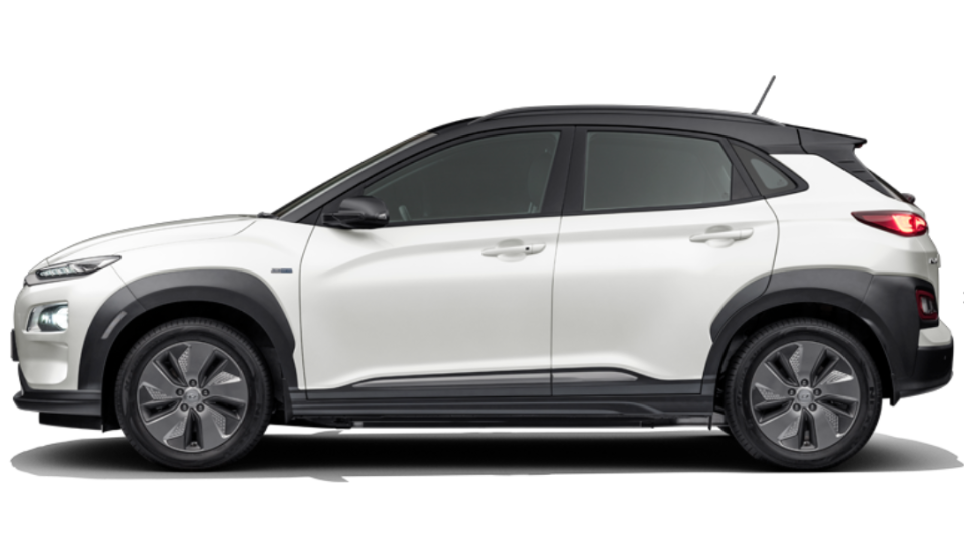 Kona Electric in Atlas White with Abyss Black