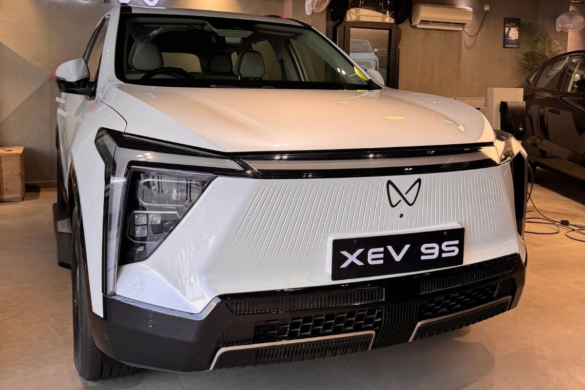 Mahindra XEV 9S electric car