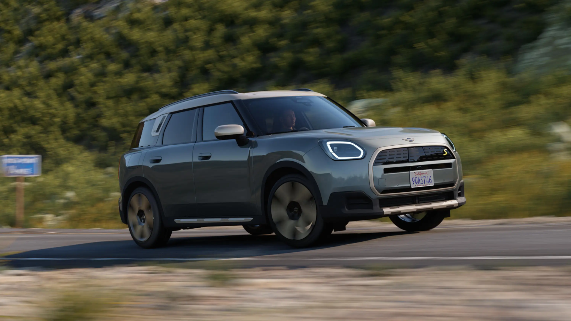 MINI Countryman Electric — front three-quarter view